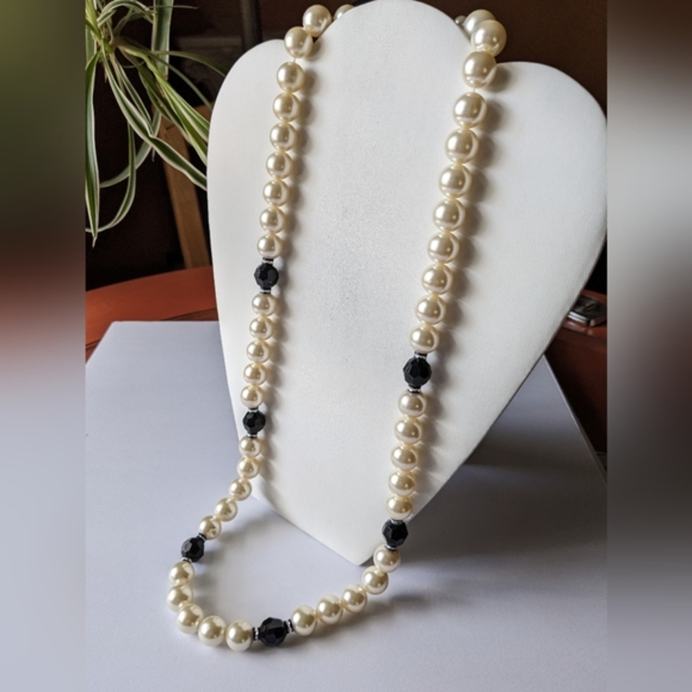 Vintage Faux Pearl Strand w/ Black Faceted Beads